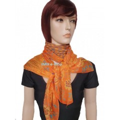 Šátek lehký šifónový s orientálními vzory s květy a pávy - oranžový